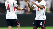 Meksika İngiltere İlk Yarıda Nefes Kesti