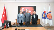 İnsan ve Toplum Bilimleri Fakültesi'nde dekanlık devir teslim