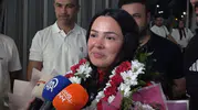 Safiye Temizdemir Altınlarla Memleketine Döndü