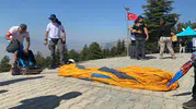 Kahramanmaraş’ta Gökyüzü Yamaç Paraşütleriyle Renklendi