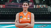 Karmen Aksoy, Eczacıbaşı Peron İstanbul Kadrosuna Katıldı