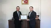 Mustafa Buluntu mazbatasını aldı: "Hedef güçlü şehir"
