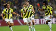 Fenerbahçe, Slavia Prag Karşısında İlk Yarıyı Önde Kapattı