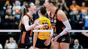 Eczacıbaşı-Manisa Maçında Tribünlerde Cumhuriyet Bayramı Coşkusu
