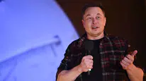 Elon Musk Tarihin İlk Dolar Trilyoneri Oldu!