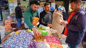 Tarihi Kapalı Çarşı'da Bayram Alışverişi Yoğunluğu Zirveye Ulaştı