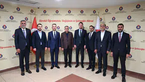 Pakdil KSÜ’de! Rektör Okumuş ile görüştü