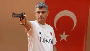 Milli Sporculardan Jandarma’ya Anlamlı Kutlama