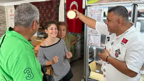 300 yıllık Silifke Yoğurdu marka yolunda... Ters çevrilmesine rağmen dökülmeyen yoğurt şaşırtıyor