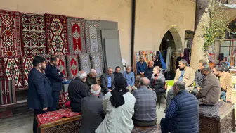 Vekil Karatutlu Kapalı Çarşı'da Esnaflarla Buluştu