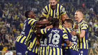 Fenerbahçe, Gaziantep FK’yi 4-1 Yenerek Farkı Açtı
