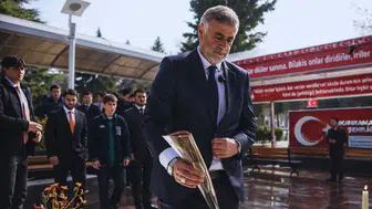 Kahramanmaraş Aile Sosyal Hizmetleri Şehitliği Ziyaret Etti