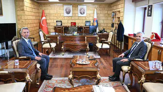 Vali Mükerrem Ünlüer’den Rektör Okumuş’a ziyaret