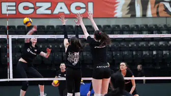 Sultanlar Ligi’nde Haftanın Dikkat Çeken Mücadelesi