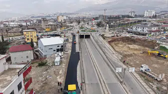 Büyükşehir Recep Tayyip Erdoğan Bulvarı’nda asfalt seriyor