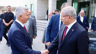 Vali Ünlüer, Ahmet Davutoğlu’nu Makamında Ağırladı