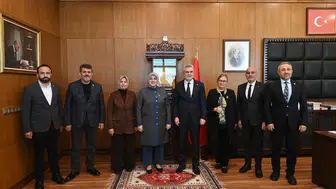 Başkan Görgel, Makamında AK Parti Kadın Kolları Başkanı Ercan'ı Ağırladı