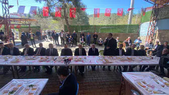 Başımızda Çok Güzel Bir Adam Var