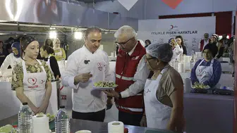 Adana’da İyilikle Pişen Hayatlar Sahne Aldı