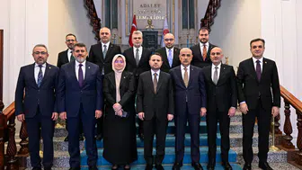 Kahramanmaraş Siyasetinden Adalet Bakanı Gürlek'e Hayırlı Olsun Ziyareti