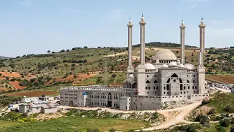 Özdağ’dan Dikkat Çeken “Tarikat” İddiası