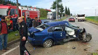 Kahramanmaraş OSB Girişinde Kaza: İtfaiye Vatandaşı Kurtardı