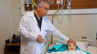 Kahramanmaraş'ta 12 yaşındaki çocuğun genzinden dev polip çıktı