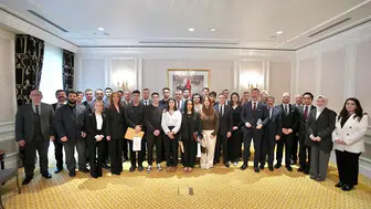 Bakan Tekin Rusya’da Türk Öğrencilerle Buluştu