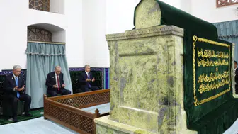 Cumhurbaşkanı Erdoğan, Türkistan'da kültür gezisinde