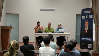 Büyükşehir Belediyesi'nin Yalnız Ardıç Söyleşileri Etkinliğinde Nobel Ödüllü Yazar Marquez'in Eserleri Masaya Yatırıldı
