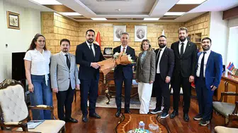 Diş Hekimlerinden Rektör Okumuş’a Hayırlı Olsun Ziyareti