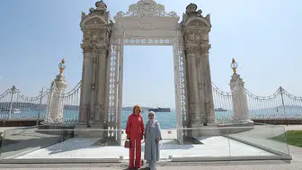 Emine Erdoğan ve Kraliçe Mathilde Dolmabahçe’de Buluştu