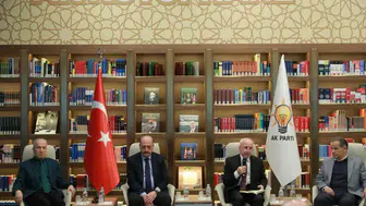 AK Parti’den Erol Güngör Anma Programı düzenlendi