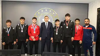 Göksun’un Gururu Güreşçilerden Türkiye’ye Damga