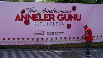 Büyükşehir Belediyesi'nden Anlamlı Hareket: Açık Hava Panoları Sevgi Mesajlarıyla Donatıldı