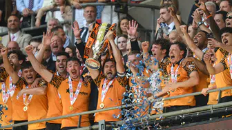 Hull City Premier Lig’de: Tarihi Başarı Wembley’de Geldi