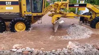 Andırın'da Şiddetli Sağanak Yağış Sele Dönüştü