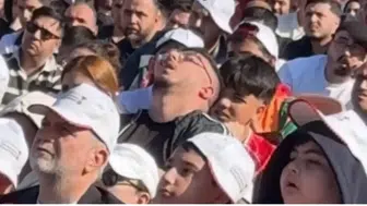 Milli Maç Heyecanında Uykuya Yenildi, Gündem Oldu