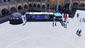 Bilim Otobüsü Elbistan'da gençlerle buluşarak bilimin kapılarını araladı