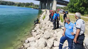 Nehre Giren 17 Yaşındaki Çocuk Hayatını Kaybetti