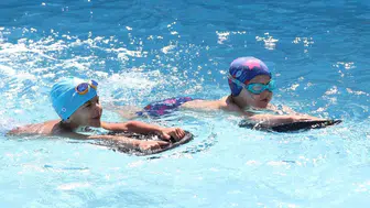 Onikişubat Belediyesi'nden Çocuklara Ücretsiz Yüzme Kursu Fırsatı