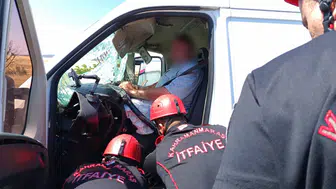 Kahramanmaraş'ta Trafik Kazası: İtfaiye Yaralıyı Kurtardı