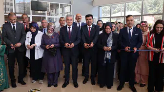 70 Yıllık Birikimle Sanatın İzleri Sergide Buluştu