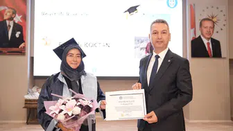 KSÜ Rektörü Okumuş, İstiklal Üniversitesi Mezuniyetinde