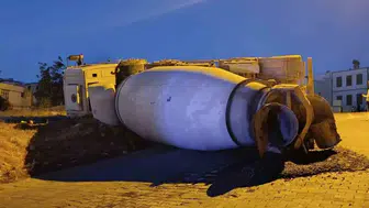 Kahramanmaraş'ta Beton Mikseri Devrildi: 1 Yaralı