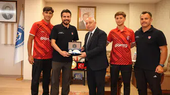 Avrupa Şampiyonu Milli Takım KİÜ'de Gurur Yaşattı