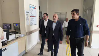 AK Parti Kahramanmaraş'tan Pazarcık'ta Sağlık Çalışanlarına Ziyaret