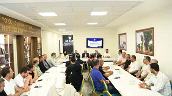 AK Parti Dulkadiroğlu İlçe Yönetimi Toplandı