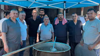 Sanayi Sitesinde Aşure İkramı Yoğun İlgi Gördü