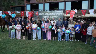 Kahramanmaraş'ta şehit ve gazi çocuklarına karne etkinliği coşkuyla kutlandı